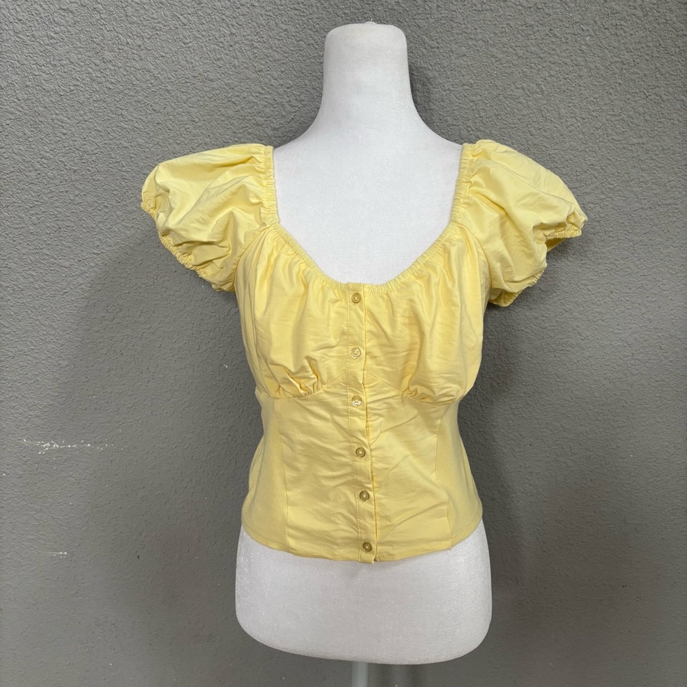 Hot Topic Yellow Puff-Sleeve Button Front Blouse